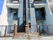 Townhouse For Sale in Manuyo Dos Las Piñas 3 Bedrooms...