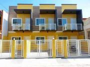 Townhouse For Sale in Pillar Village Las Piñas