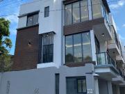 Townhouse for Sale in Quezon City with Roodfeck near C5...