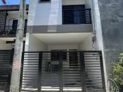 Townhouse in Barangay Sun Valley Parañaque For Sale