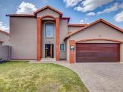 Townhouse in Bartlett
