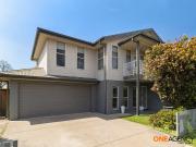 TOWNHOUSE IN CENTRAL TOWN LOCATION