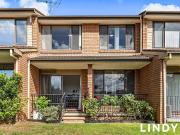 TOWNHOUSE LIVING READY TO ENJOY