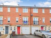 Townhouse to rent in Crystal Close, Mickleover, DE3 |...