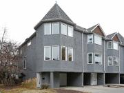 Townhouse w/ Private Garage in Beltline