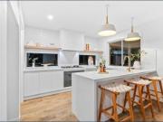 For Rent 4 Bedroom Townhouse LABRADOR QLD DLS79221227