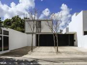 Townhouses Amueblados en Renta en la Colonia Maya
