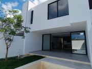 Townhouses en venta en privada en Xcanatun