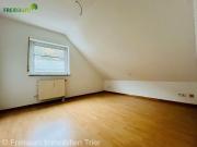 TR. Euren: Gemütliche Dachgeschosswohnung mit Balkon,...