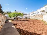 Tradicional casa con jardín en Sant LLuís