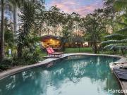 Tranquil Acreage Retreat Spacious Family Living