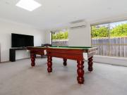 Tranquil hideaway near village & beach