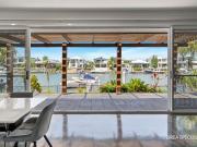 Tranquil Waterfront Haven | Side Access, Private Pontoon...