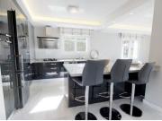 TRANQUILA VILLA EN MARBELLA. JLRU T2303