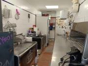 TRASPASO EN PINO MONTANO LOS PARQUES