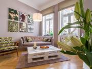 TRAUM möblierte 3 Zimmer Altbauwohnung mit Lift