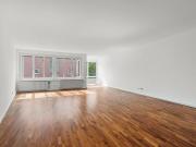 Traum Wohnung mit 4 Schlafzimmern im 3.! Garagenplatz!... Traum Wohnung mit 4 Schlafzimmern im 3.! Garagenplatz!...