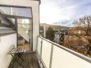 Traumhaft ruhige DG Wohnung mit Terrasse bei U4...