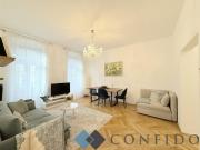 Traumhafte 2 Zimmer Altbauwohnung – elegant, hell und...