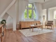 Traumhafte 2 Zimmer Altbauwohnung mit EBK und Blick auf...