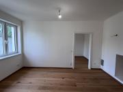 Traumhafte 2 Zimmer Wohnung mit Balkon in Grünruhelage!
