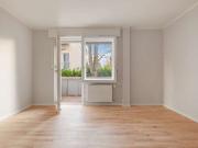 Traumhafte 2 Zimmer Wohnung mit kleinem Gartenanteil in...