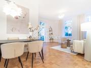Traumhafte Altbauwohnung mit Balkon im Herzen des...