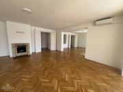 Traumhafte Altbauwohnung mit Garten in Salmannsdorf... Traumhafte Altbauwohnung mit Garten in Salmannsdorf...