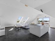 Traumhafte Dachgeschosswohnung IN Nord neuwertig &...