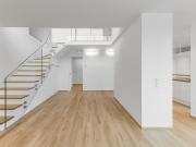 Traumhafte Dachgeschoßwohnung in saniertem Altbau: 5...