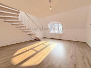 Traumhafte DG Wohnung in 1060 Wien: 4 Zimmer und Balkon!