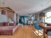 Traumhafte Doppelhaushälfte mir großer Dachterrasse zu...