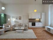 | TRAUMHAFTE & HELLE ALTBAUWOHNUNG IM PALAIS | 2 ZIMMER...