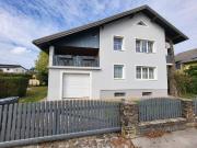 TRAUMHAFTE MIETHAUSHÄLFTE MIT POOL FÜR GARTEN UND...