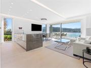 Traumhafte Seewohnung mit Infinitypool und direktem...