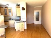 Traumhafte, vollsanierte 3 Zimmer Wohnung mit Garage in...