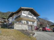 TRAUMHAFTER SEEBLICK Mehrfamilienhaus mit Potenzial am...