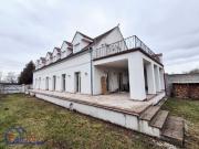 Traumhaftes Einfamilienhaus mit Garten und Terrassen in...