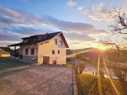 Traumhaftes Mehrfamilienhaus im Grünen ? Landleben pur!