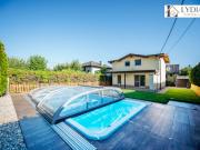 Traumhaftes saniertes Wohnhaus mit Garten und Pool auf...