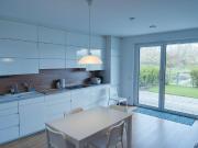 Traumhaftes Wohnen mit eigenem Garten in neuwertiger EG...