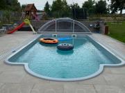 Traumhaftes Zweifamilienhaus mit Gartenparadies: Pool,...