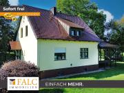 Traumhaus auf parkähnlichem Grundstück mit Wasserzugang!