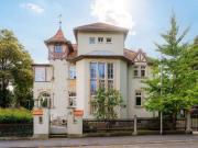 Traumlage! Rarität im Klotzscher Villenviertel mit...