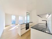 TRAUMRESIDENZ MIT ROOFTOP POOL, BUSINESS LOUNGE,...