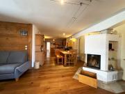 Traumwohnung mit Kachelofen, eigenem Garten und Garage...