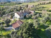 Traversa V Via della Pieve Santo Stefano 16 vani 650mq