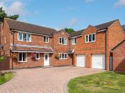 Travis Close, Hatfield, 6 Bedroom Detached