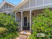 TREE STREET TREASURE: TIMELESS ELEGANCE MEETS MODERN COMFORT