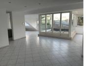 Trendiges Dachgeschoss bestehend aus Loftwohnung und...